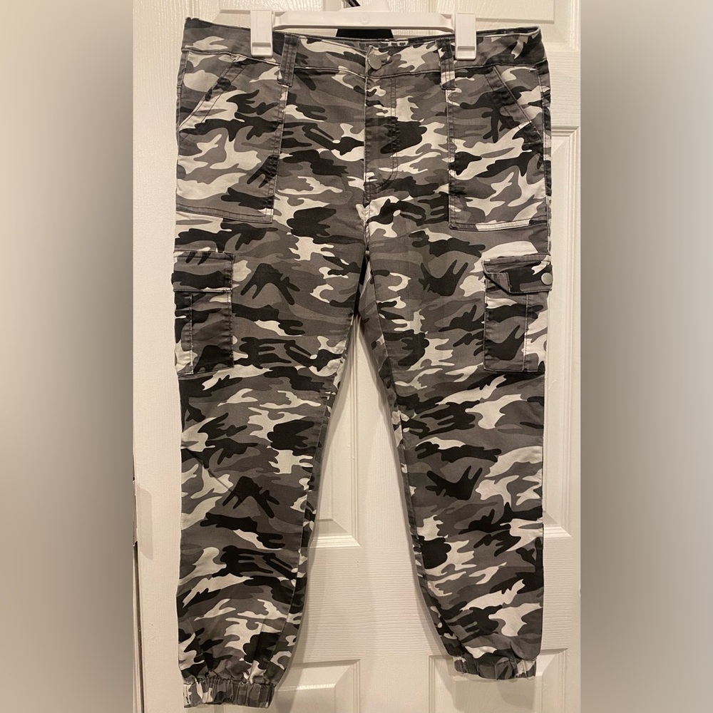 VIP Gray Camouflage Pants